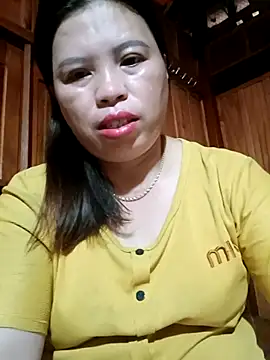 -Yeyi- online show from 06/18/26, 11:43