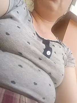 -Yeyi- online show from 05/23/26, 10:25
