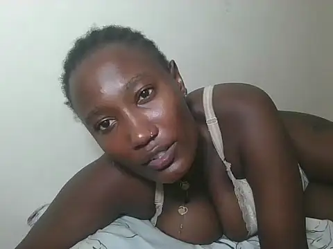Snapshot of misspretty001 chatting on 05/24/26, 06:30 misspretty001 online show from 05/24/26, 06:30