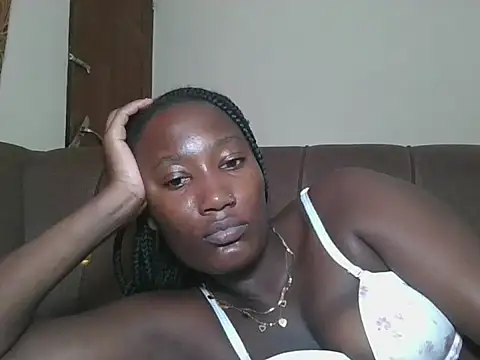 Snapshot of misspretty001 chatting on 06/08/26, 02:28 misspretty001 online show from 06/08/26, 02:28