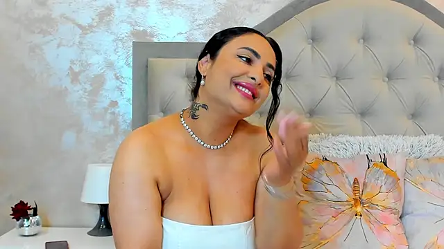 Bianca Vale online show from 06/10/26, 05:30