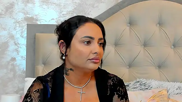 Bianca Vale online show from 07/06/26, 05:14