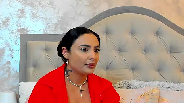 Bianca Vale online show from 07/05/26, 05:36