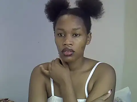 Snapshot of ANGEL_MIA23 chatting on 05/28/26, 01:46 ANGEL MIA23 online show from 05/28/26, 01:46