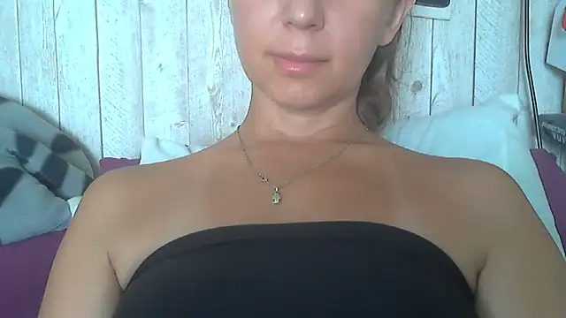 Bella--White online show from 07/01/26, 06:58