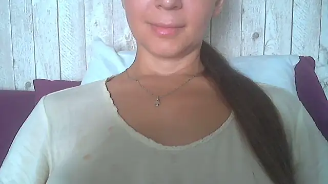 Bella--White online show from 07/04/26, 06:20