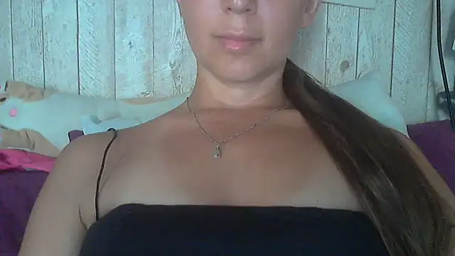 Bella--White online show from 06/18/26, 01:49