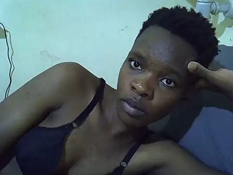 Snapshot of slender_queen15 chatting on 06/19/26, 09:26 slender queen15 online show from 06/19/26, 09:26