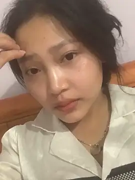hinami-lo online show from 05/15/26, 04:38