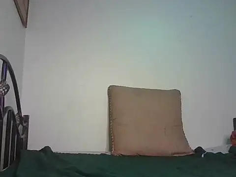 Snapshot of CocoaLush_20 chatting on 06/19/26, 05:13 CocoaLush 20 online show from 06/19/26, 05:13