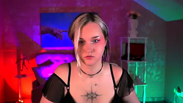 ViolettWoods online show from 05/22/26, 08:12