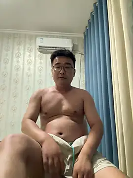 Snapshot of bobo-6688 chatting on 06/04/26, 04:44 bobo-6688 online show from 06/04/26, 04:44