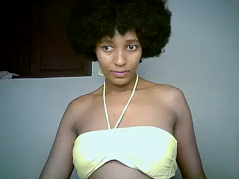 Snapshot of Slim_shy chatting on 06/30/26, 05:07 Slim shy online show from 06/30/26, 05:07