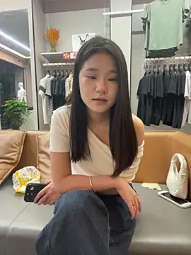 yu598188 online show from 05/15/26, 12:14