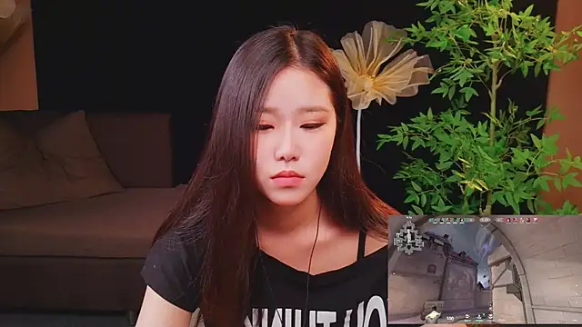 yu598188 online show from 05/25/26, 03:06