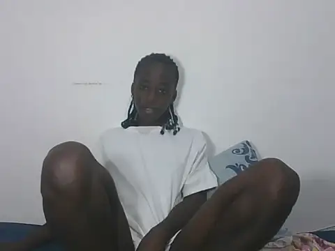Darkpretty23 online show from 05/27/26, 02:02