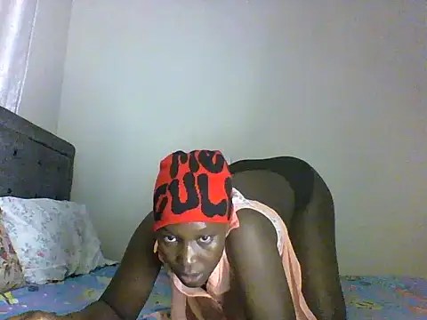Snapshot of Ebony_sweet_slut chatting on 06/06/26, 03:01 Ebony sweet slut online show from 06/06/26, 03:01