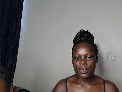 mila novah online show from 06/10/26, 01:56
