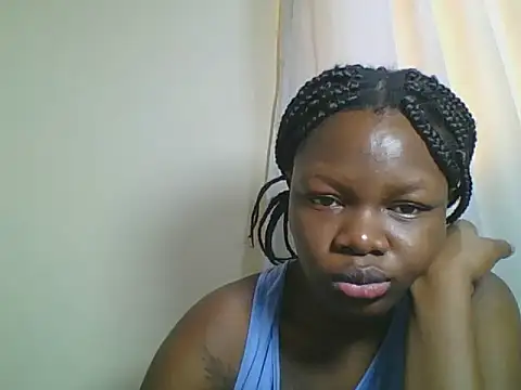 Snapshot of Sweetgal2025 chatting on 06/13/26, 07:17 Sweetgal2025 online show from 06/13/26, 07:17