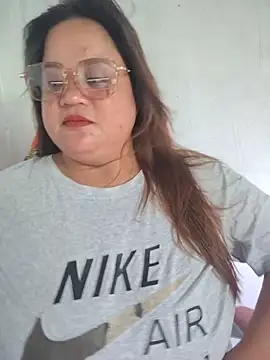 Snapshot of BlackLady_Rose chatting on 06/19/26, 03:12 BlackLady Rose online show from 06/19/26, 03:12