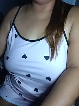 Snapshot of BlackLady_Rose chatting on 07/04/26, 01:04 BlackLady Rose online show from 07/04/26, 01:04