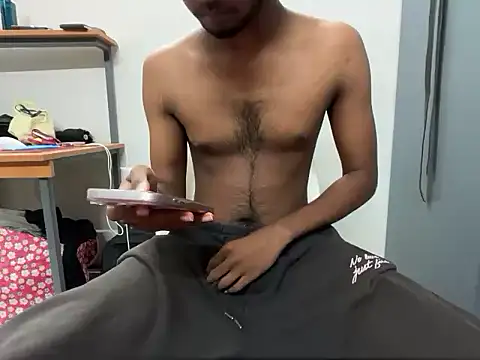 male18in online show from 06/07/26, 01:05