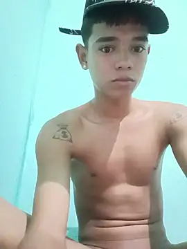 Snapshot of cute_boy_angelx18 chatting on 07/15/26, 01:01 cute boy angelx18 online show from 07/15/26, 01:01