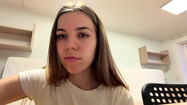 LaurindaStalford online show from 07/07/26, 05:27