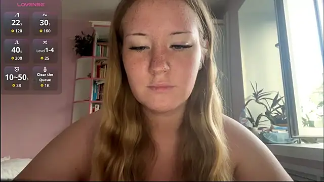 Lisi Kiss  online show from 07/16/26, 04:15