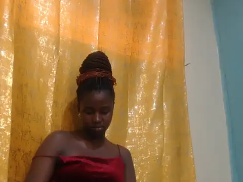 Snapshot of Sexxy-skinny chatting on 07/17/26, 03:42 Sexxy-skinny online show from 07/17/26, 03:42