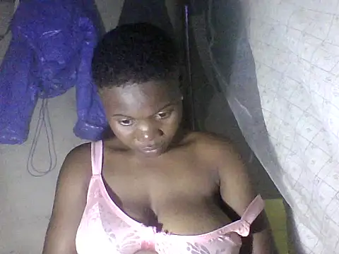 Snapshot of prettybelly chatting on 06/18/26, 04:23 prettybelly online show from 06/18/26, 04:23