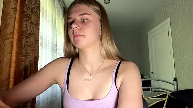HoneysPiee online show from 06/08/26, 10:05