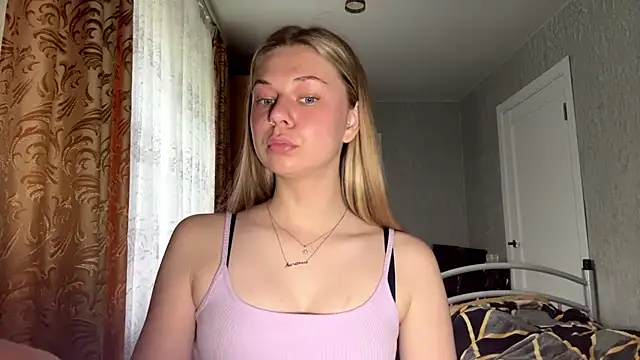 HoneysPiee online show from 06/21/26, 10:32