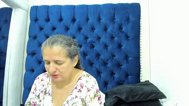 Snapshot of AlondraSosa chatting on 06/30/26, 12:27 AlondraSosa online show from 06/30/26, 12:27
