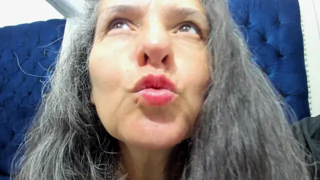 Snapshot of AlondraSosa chatting on 07/15/26, 12:34 AlondraSosa online show from 07/15/26, 12:34