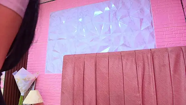 mnicollesweet pri online show from 06/17/26, 04:12