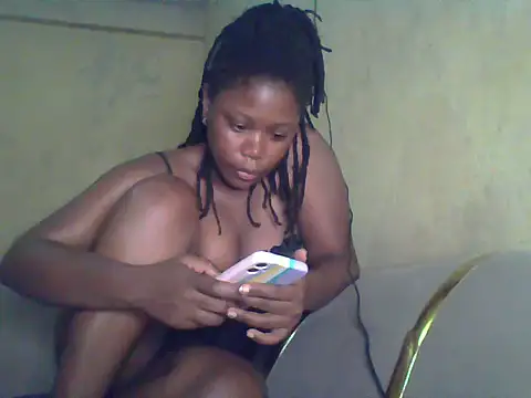 Zarinene online show from 05/25/26, 12:32