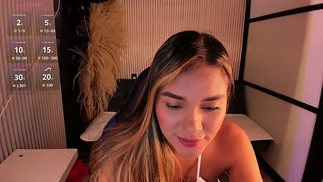 Snapshot of SophieWatson_ chatting on 06/19/26, 01:50 SophieWatson online show from 06/19/26, 01:50