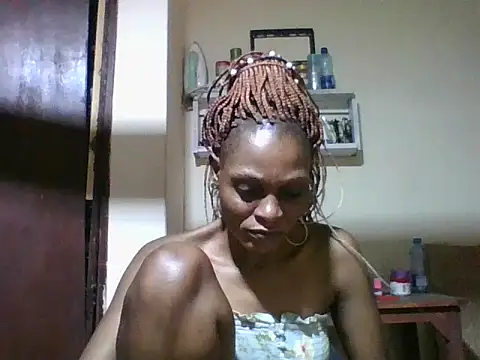 Ebonyqueen4 online show from 05/21/26, 06:33