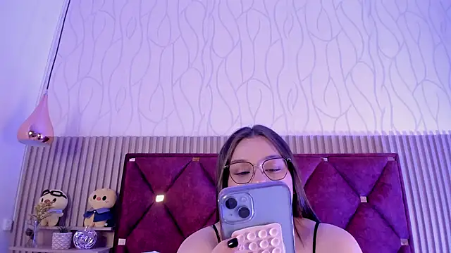 Ivybloom  online show from 05/22/26, 12:25