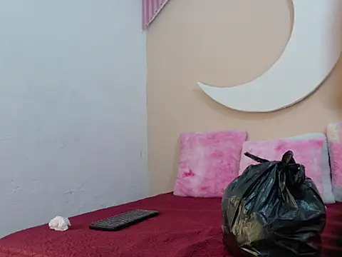 SamanthaLaurent online show from 06/19/26, 07:20