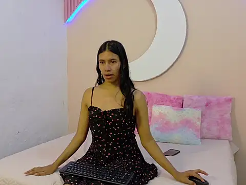 SamanthaLaurent online show from 07/06/26, 07:49