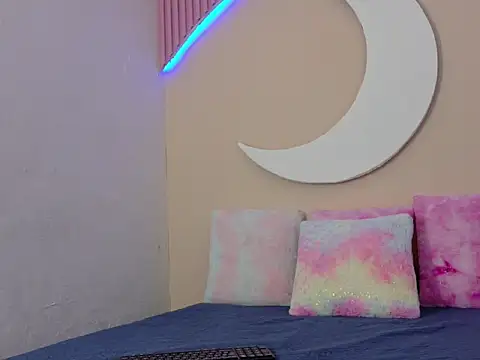 SamanthaLaurent online show from 06/13/26, 07:12