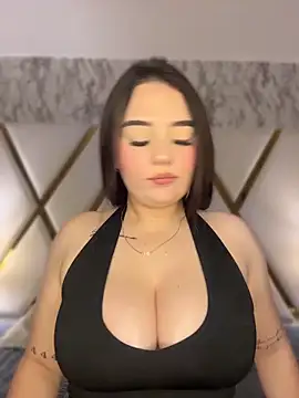 Snapshot of ValeriaCarter chatting on 06/17/26, 12:37 ValeriaCarter online show from 06/17/26, 12:37