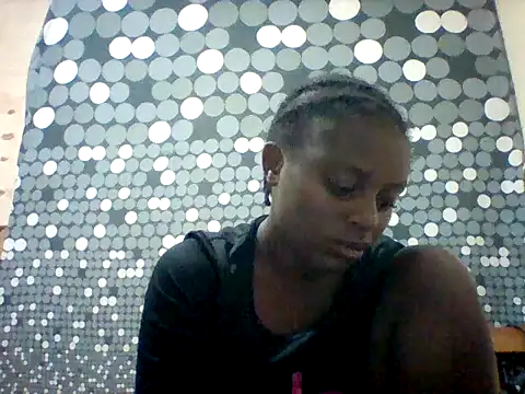 Snapshot of liligal chatting on 07/04/26, 04:08 liligal online show from 07/04/26, 04:08