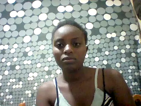 Snapshot of liligal chatting on 07/14/26, 04:28 liligal online show from 07/14/26, 04:28