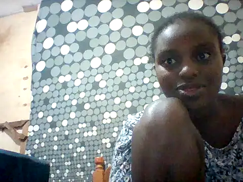 Snapshot of liligal chatting on 07/07/26, 06:47 liligal online show from 07/07/26, 06:47