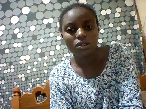Snapshot of liligal chatting on 07/11/26, 03:29 liligal online show from 07/11/26, 03:29
