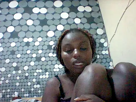 Snapshot of liligal chatting on 06/17/26, 07:57 liligal online show from 06/17/26, 07:57