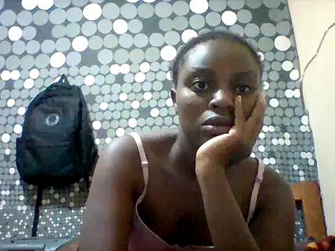 Snapshot of liligal chatting on 07/05/26, 04:19 liligal online show from 07/05/26, 04:19